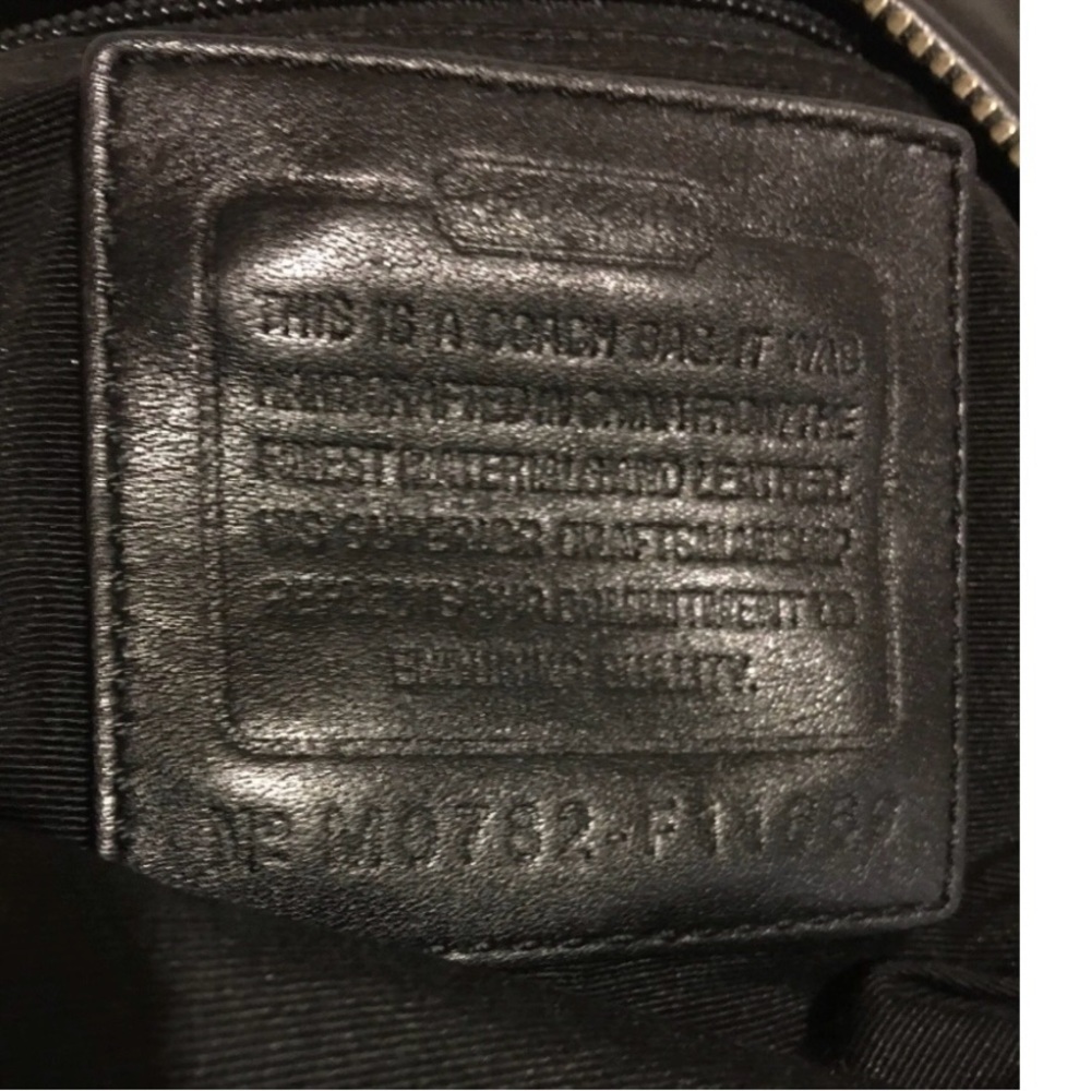 Coach vintage black nylon shoulder handbag - Picture 6 of 13